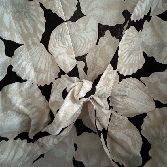 H&M Top - Picture 4 of 4